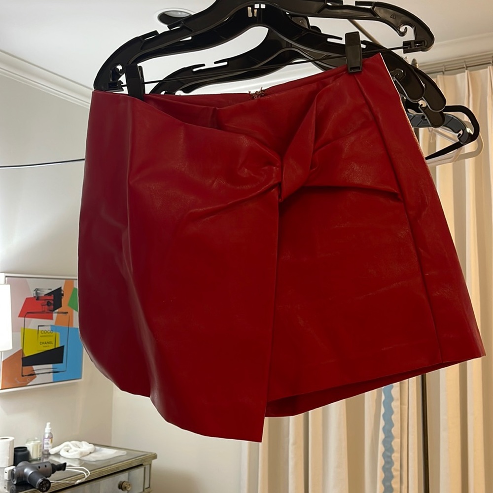 Red skort